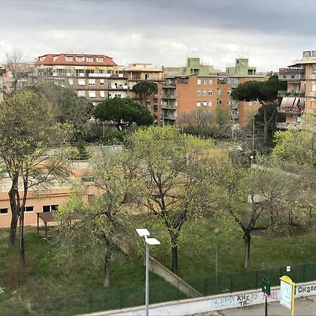 Rome On The Beach Apartment Lido di Ostia Bagian luar foto