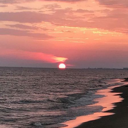 Rome On The Beach Apartment Lido di Ostia Bagian luar foto