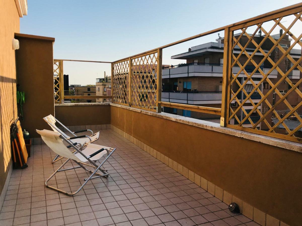 Rome On The Beach Apartment Lido di Ostia Bagian luar foto