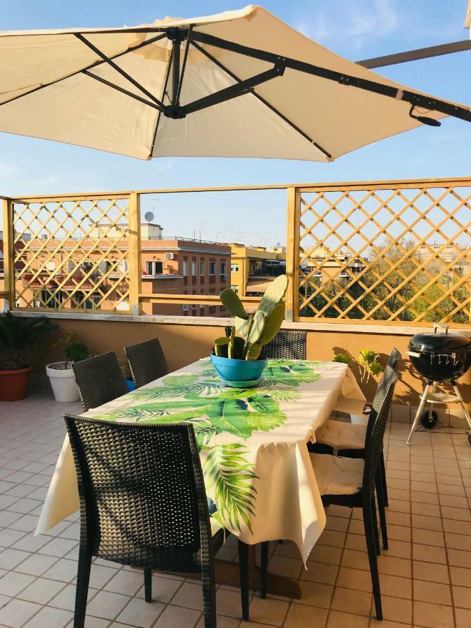 Rome On The Beach Apartment Lido di Ostia Bagian luar foto